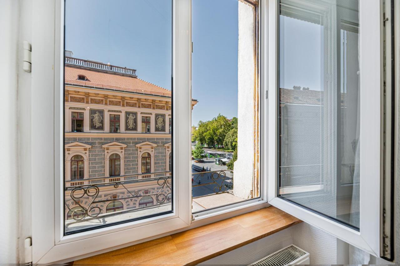 Palazzo Brasov Apartment Exterior photo