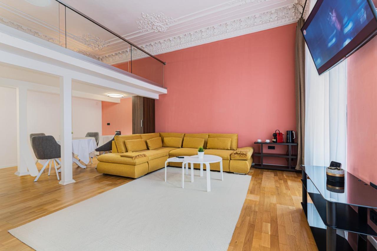 Palazzo Brasov Apartment Exterior photo
