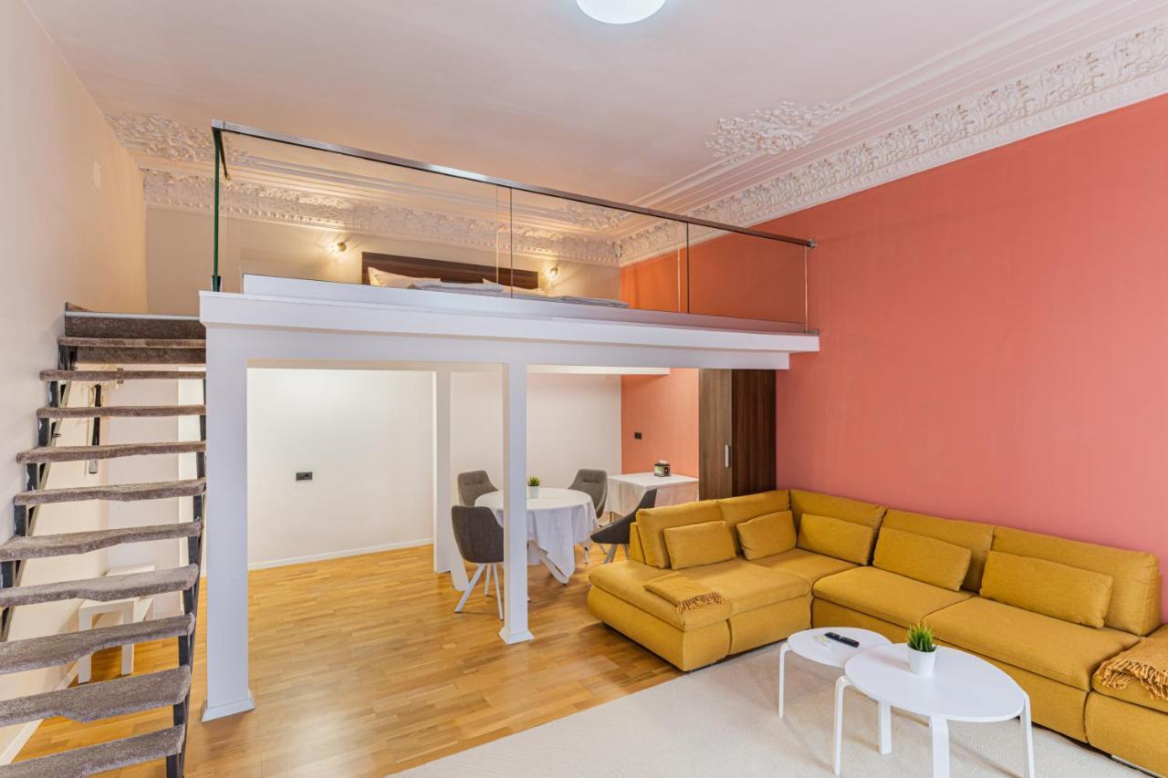 Palazzo Brasov Apartment Exterior photo